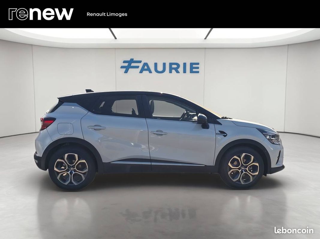 RENAULT Captur E-Tech full hybrid 145 Techno fast track (image 4)