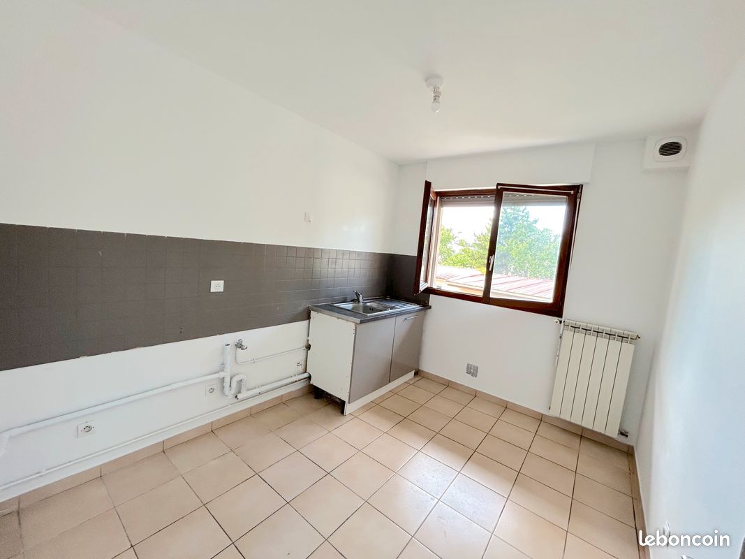Appartement a louer livry-gargan - 4 pièce(s) - 75 m2 - Surfyn