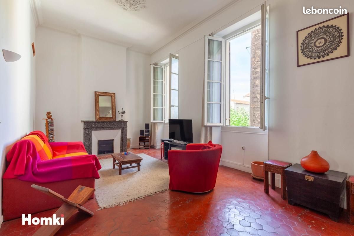 Appartement 4 pièces 100 m² · à Marseille · 100 m² · 300 000 €