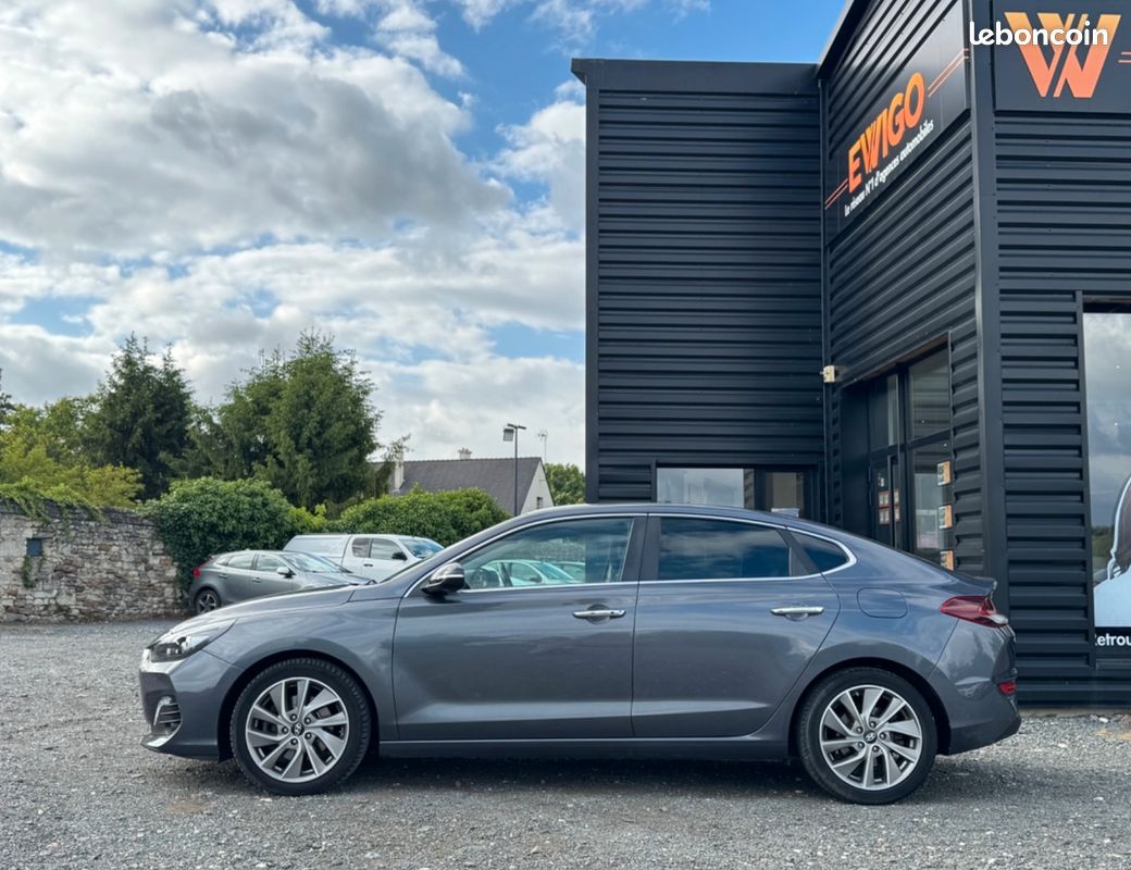 HYUNDAI I30 FASTBACK 1.4 T-GDI 140Ch CREATIVE - SUIVI CONSTRUCTEUR - ATTELAGE - CARPLAY (image 21)