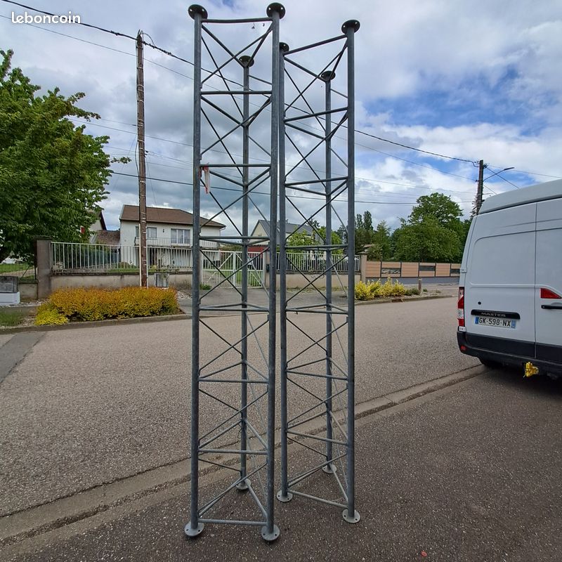 Pylones galvanisé (image 1)