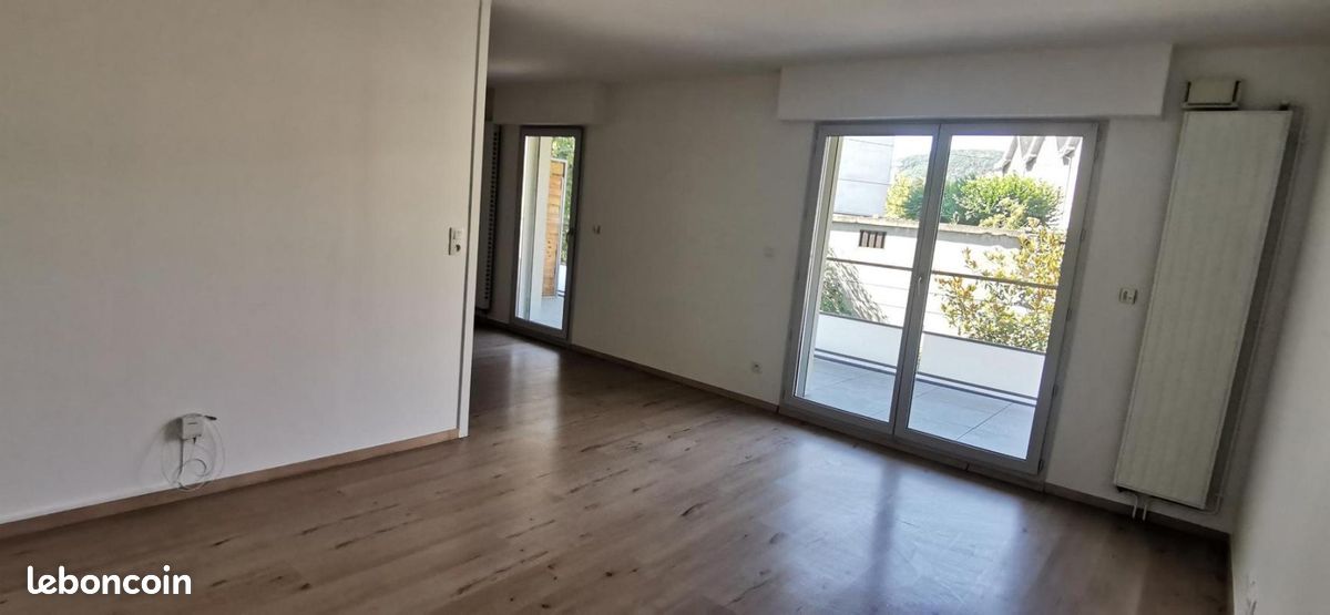 Appartement 3 pièces 70 m² · à Clermont-Ferrand · 70 m² · 785 €