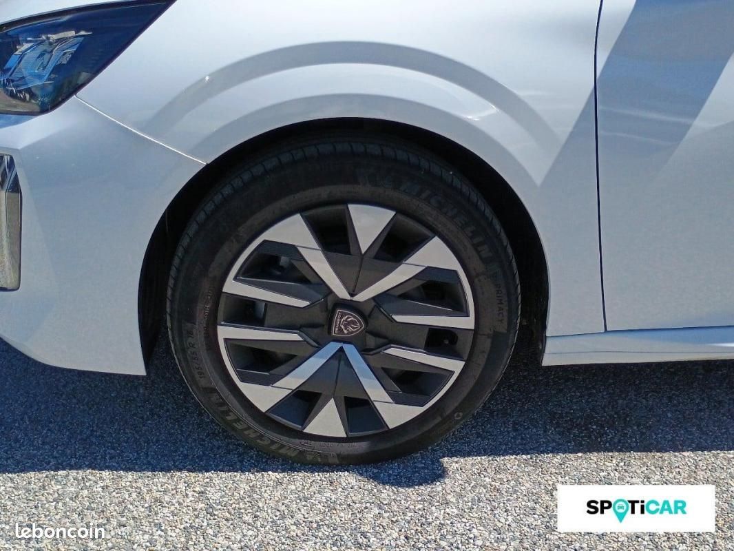 Peugeot 208 100 S&S BVM6 Style (image 11)