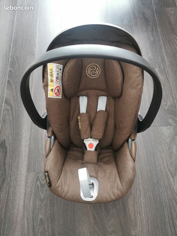 Cosy cybex Cloud Z + base isofix + adaptateurs (image 2)