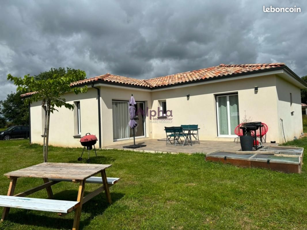 Maison 4 pièces 105 m² · à Saint-Étienne-de-Tulmont · 105 m² · 310 000 €