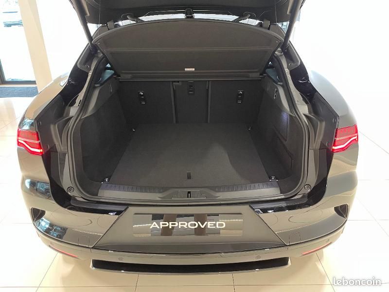 Jaguar I-Pace EV400 Black AWD (image 10)