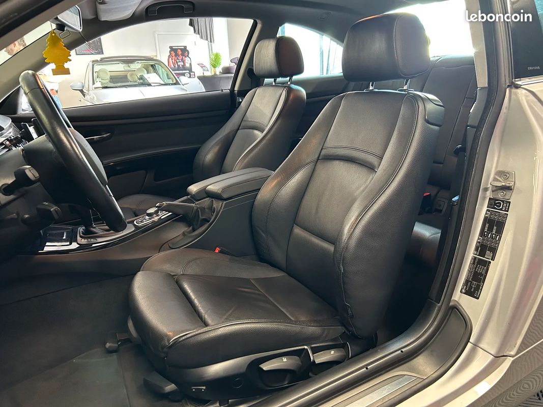 Bmw SERIE 3 E92 LUXE LCI Coupé 320d 184 cv Boîte auto / Suivi D'entretien Complet (image 10)