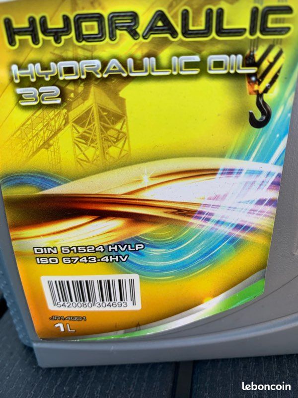 Vend huile hydraulique (image 1)
