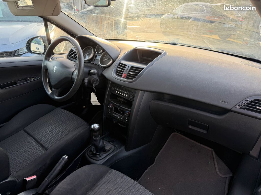 Peugeot 207 affaire 1.6 hdi 90 pack cd clim confort garantie (image 5)
