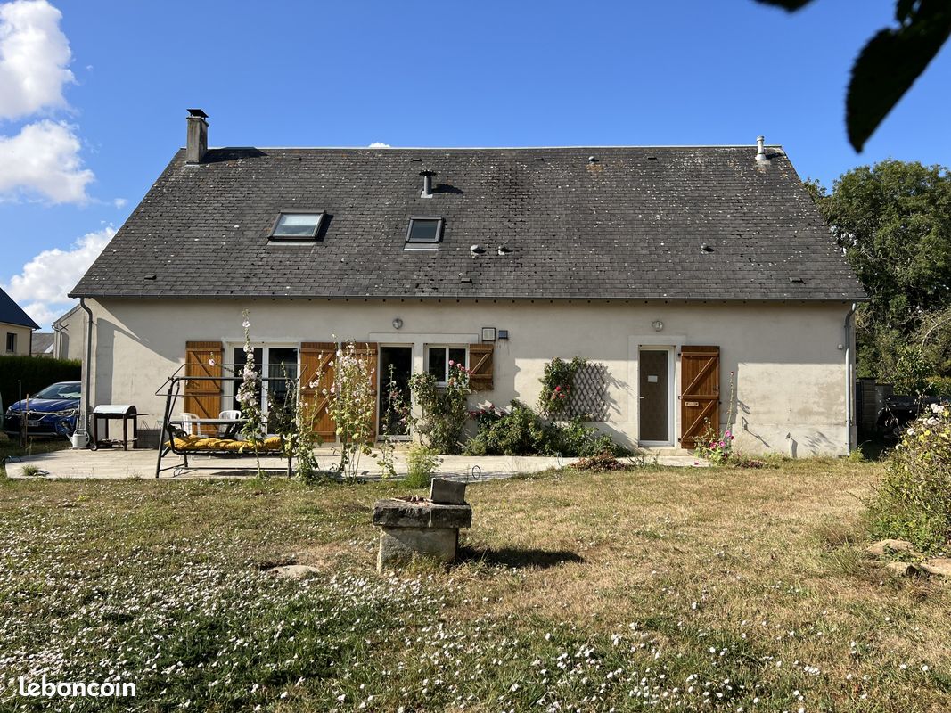 Maison 8 pièces 212 m² · à Thue Et Mue · 212 m² · 365 750 €