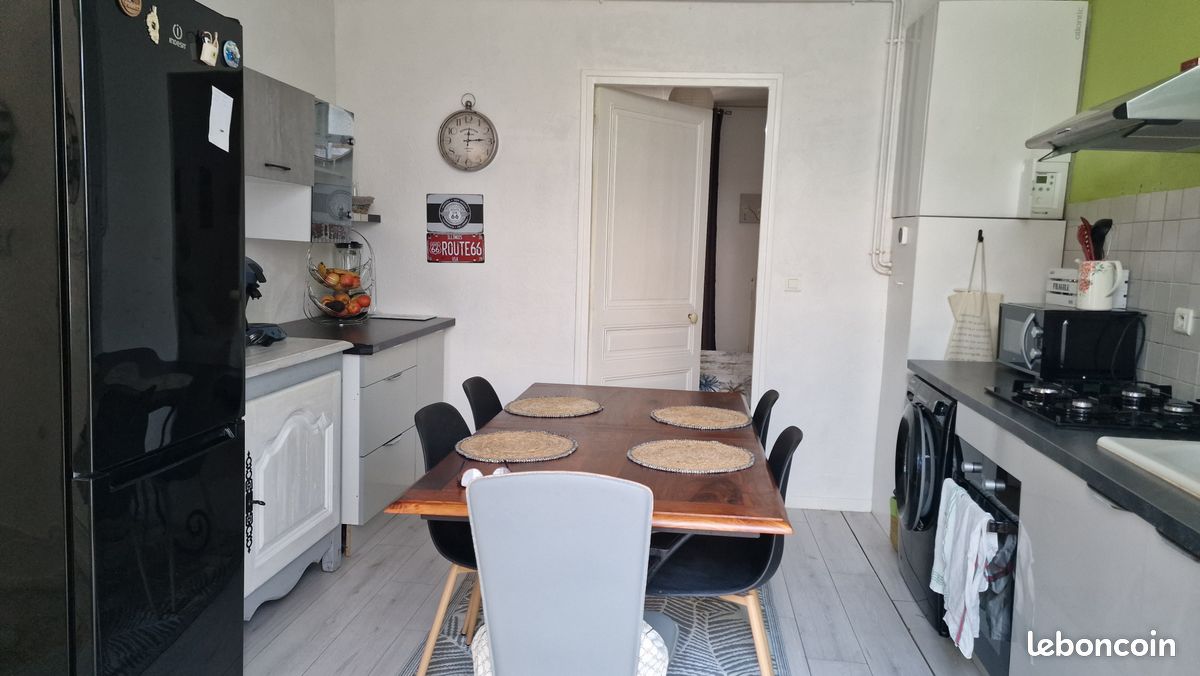Immeuble 13 pièces 296 m² · à Arbois · 296 m² · 348 000 €
