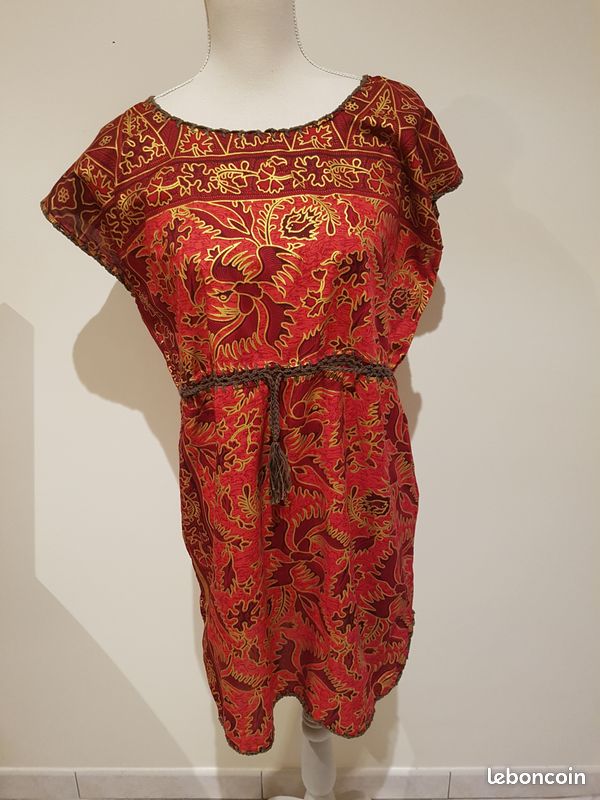Robe d'été T38 - Rouge & Or (image 1)