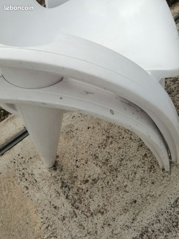 2 fauteuils blancs Alibert (image 3)