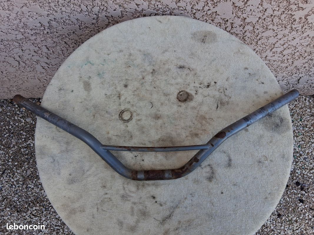 Guidon moto (image 1)