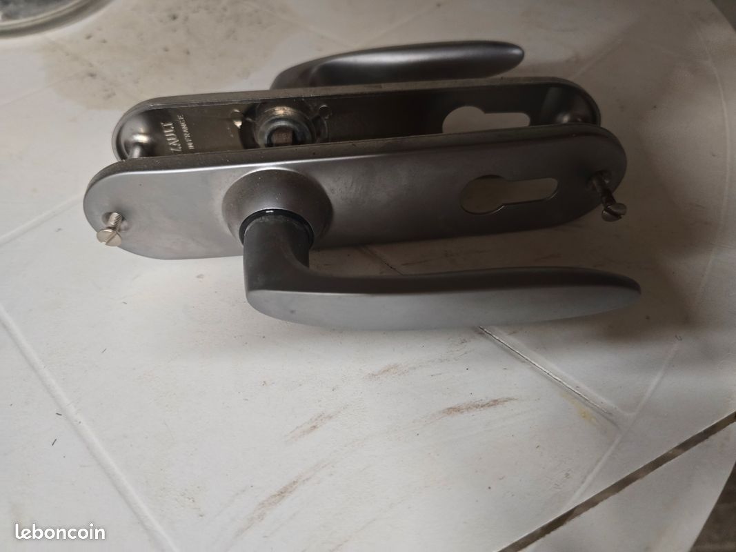 Poignet de porte (image 3)