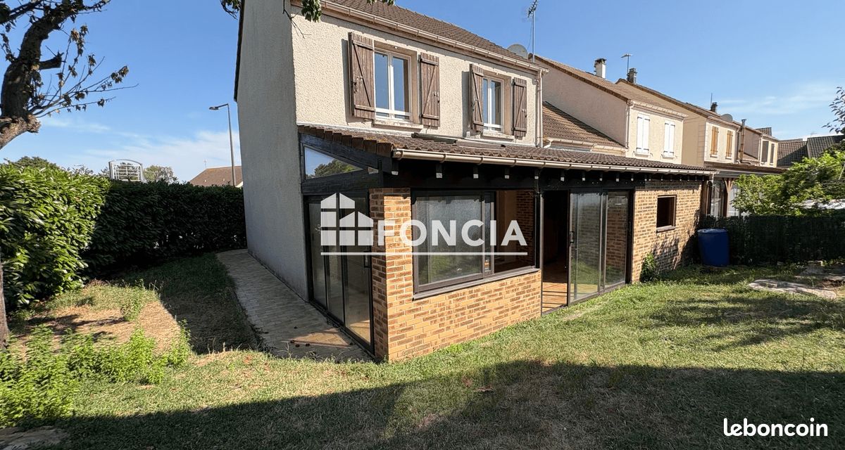 Maison 5 pièces 110 m² · à Les Mureaux · 110 m² · 235 000 €
