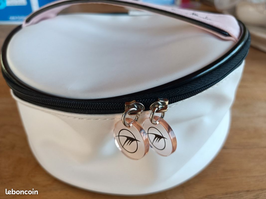 Trousse de toilette ou de maquillage THIERRY MUGLER (image 2)
