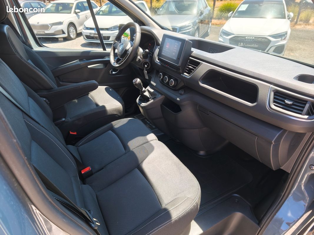 Trafic L1H1 2.0 DCi 130 cv Grand Confort - 42500 klm / 2024 (image 2)