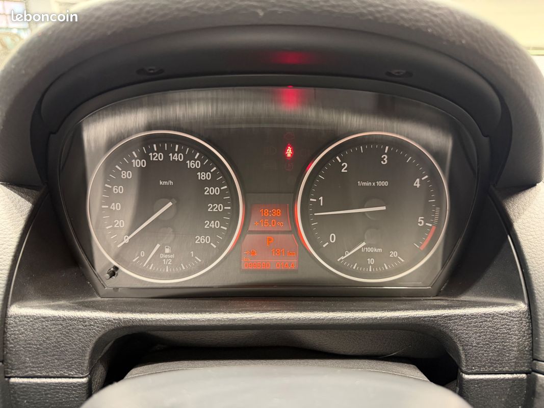 BMW X1 20D 184ch M Sport X Drive - SUIVI COMPLET - APPLE CARPLAY - SIÈGE ALCANTARA CHAUFFANTS - ATTELAGE (image 20)