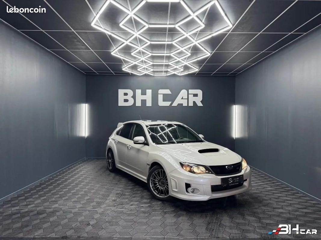 Subaru Impreza 2.5 300 WRX STI AWD (image 1)