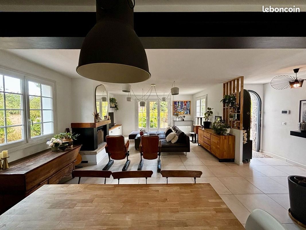 Maison 8 pièces 194 m² · à Thouaré-sur-Loire · 194 m² · 570 000 €