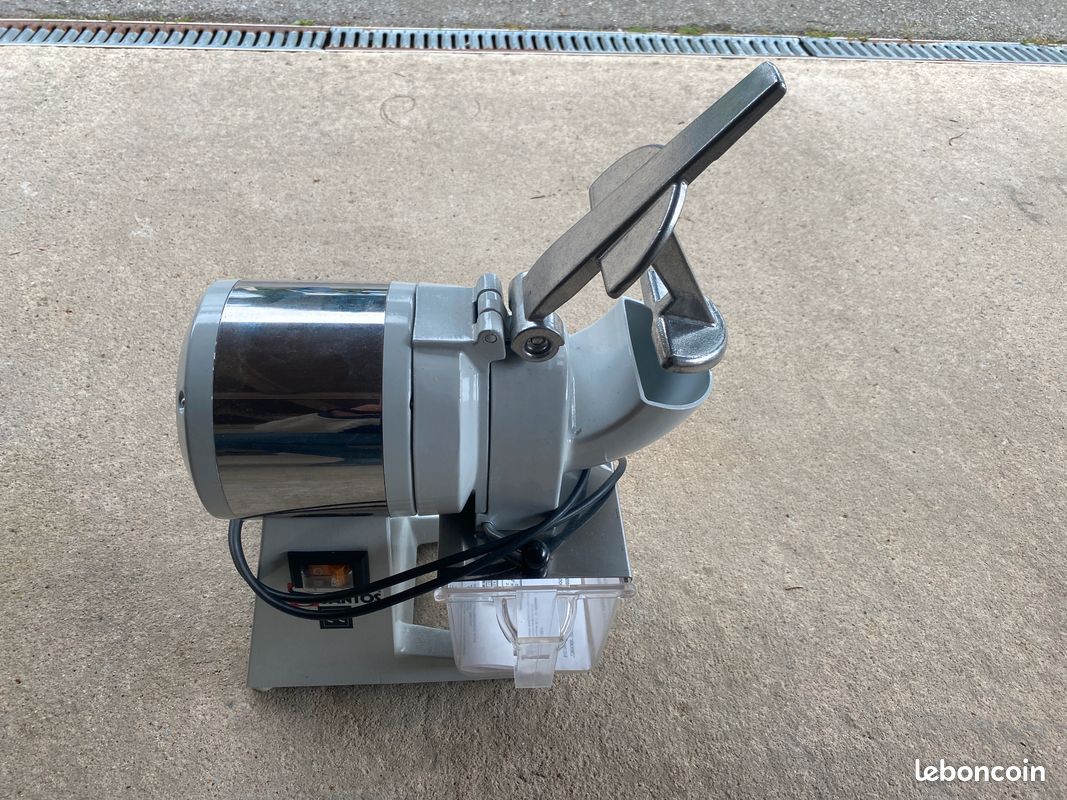 Machine ร broyer la glace - รlectromรฉnager