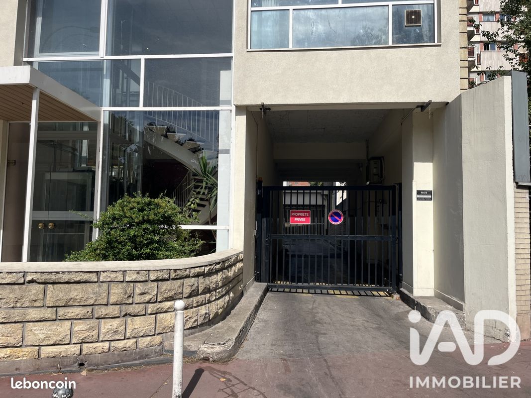 Parking 10 m² · à Montrouge · 10 m² · 17 000 €