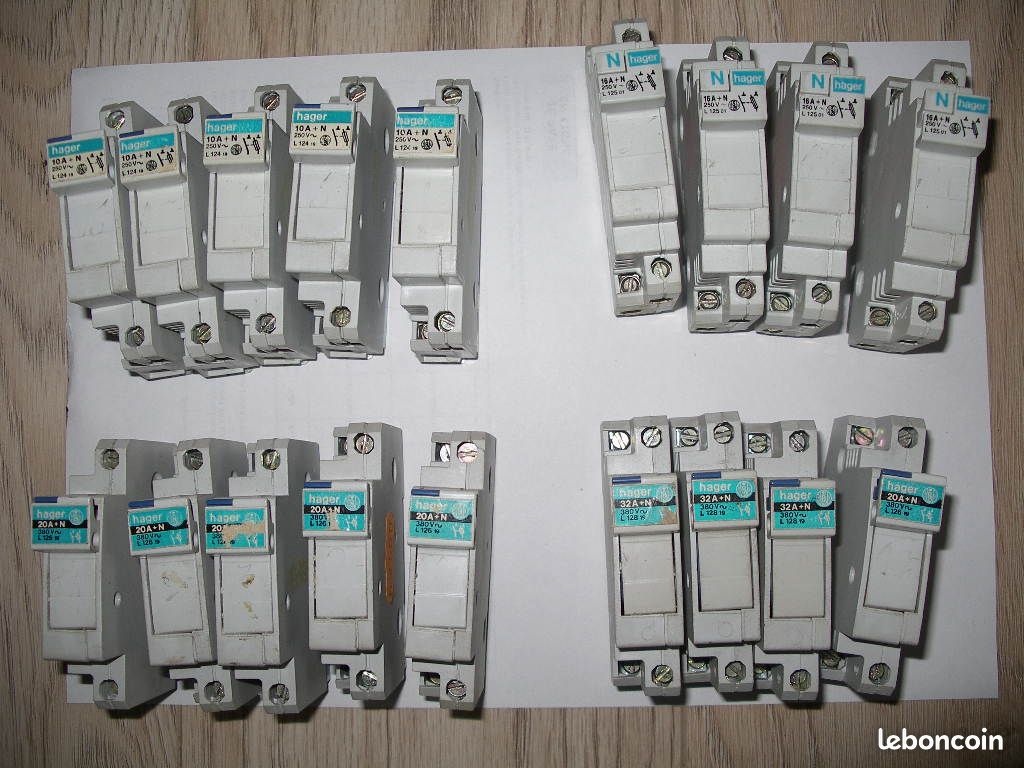Porte-fusible/coupe-circuit Hager 10A - Vendu à L'unité, Neuf Sous Emballage
