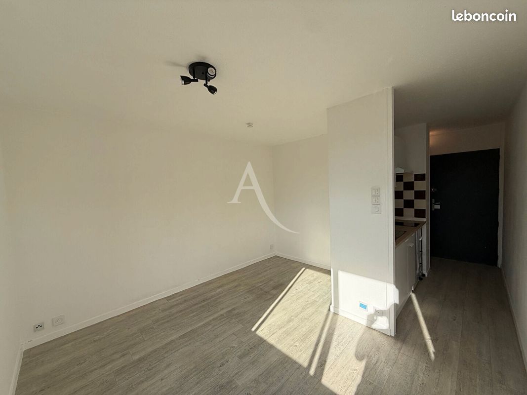 Studio 1 pièce 21 m² (image 1)