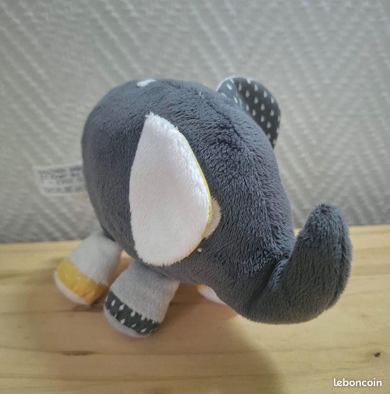 Doudou petit modèle éléphant gris marron jaune Babyfan Sauthon baby deco (image 5)