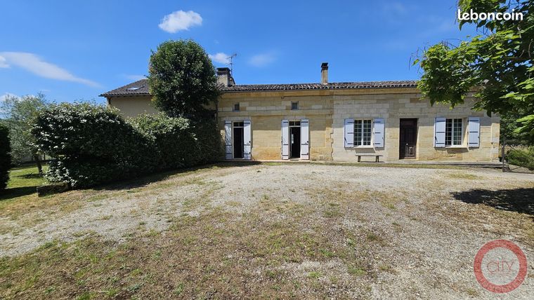 Propriété 10 pièces 270 m²