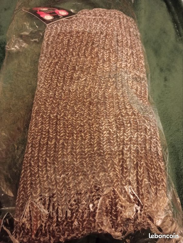 Tour de cou snood neuf avec étiquette (image 1)