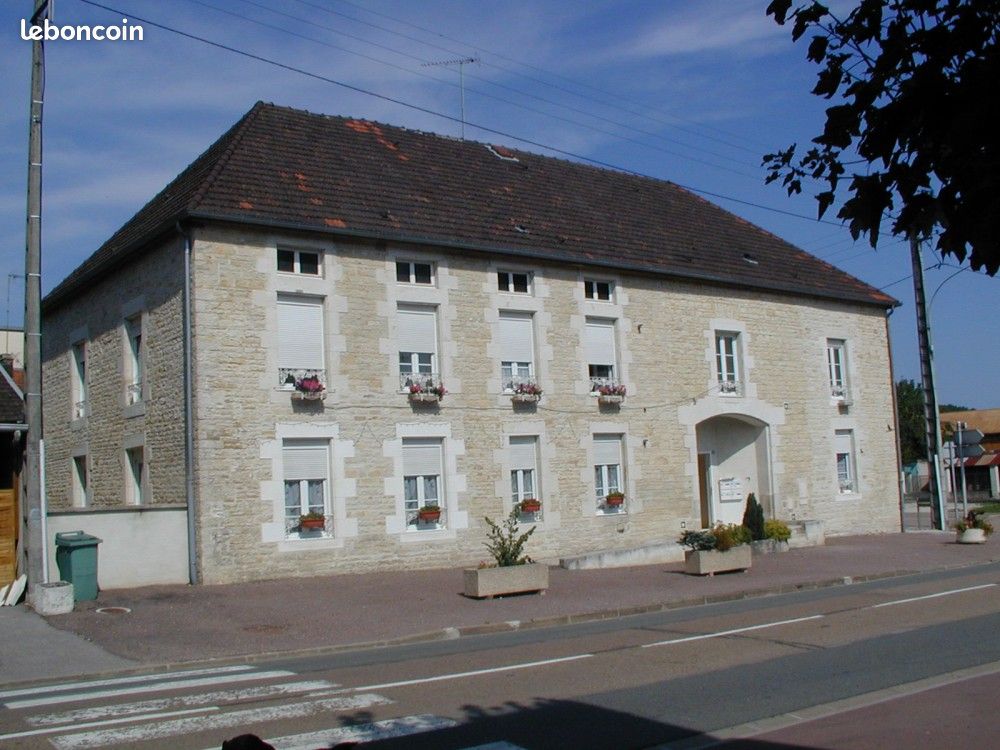 Appartement 4 pièces 91 m² · à Ville-sous-la-Ferté · 91 m² · 578 €/mois