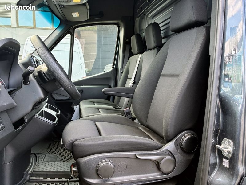 Mercedes Sprinter 317 CDI 37S 12m3 BVA 170ch PRO 49900HT (image 7)