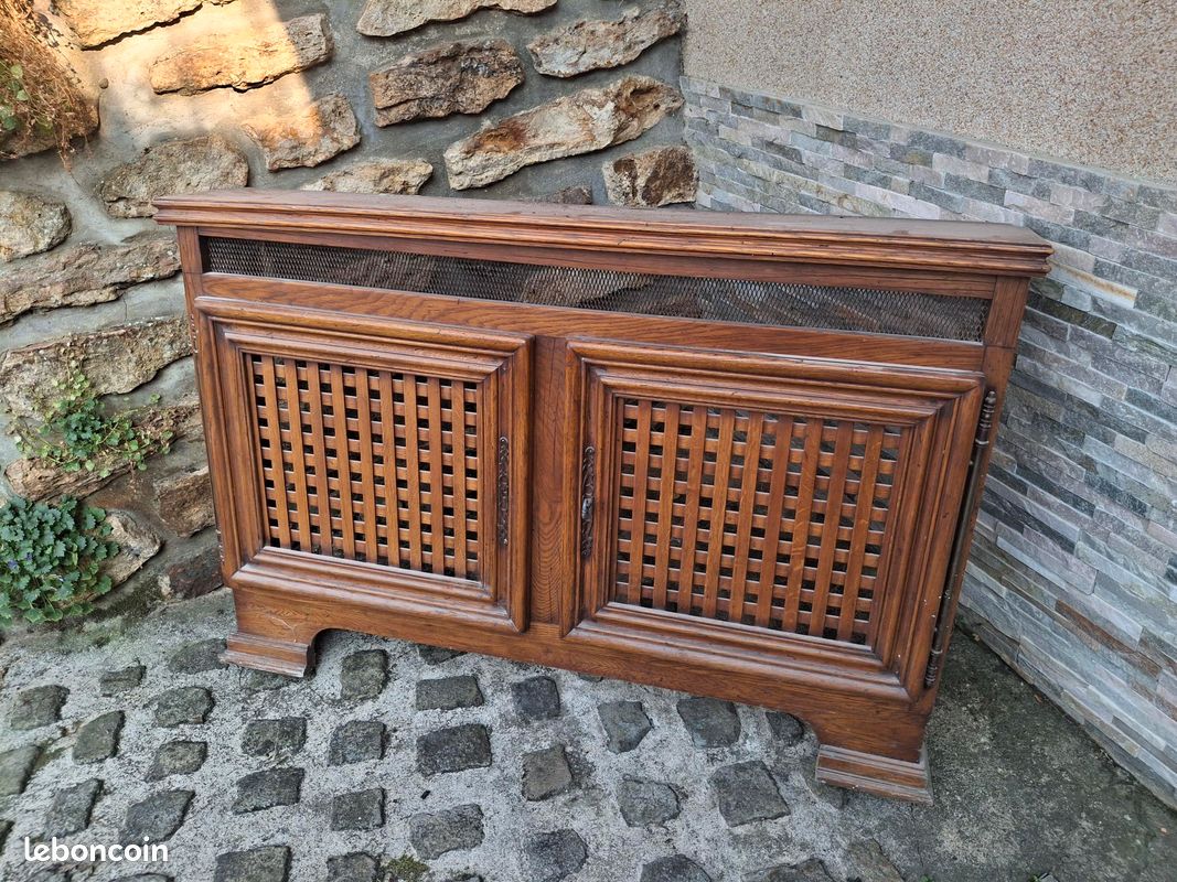 Cache-radiateur ancien en chêne massif (image 1)