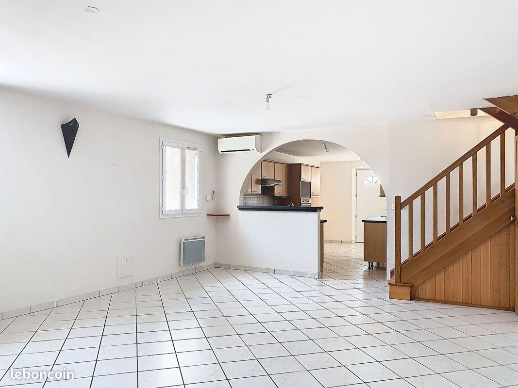Maison 5 pièces 126 m² · à Maillé · 126 m² · 700 €/mois