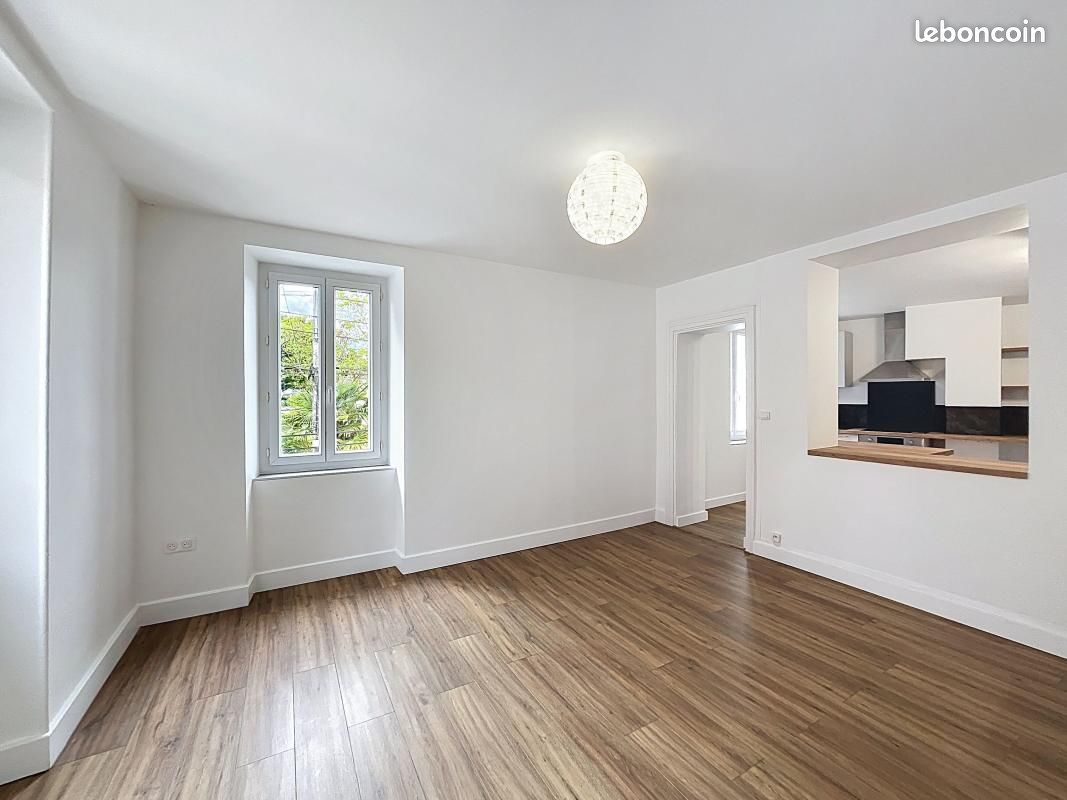 Appartement 3 pièces 61 m² · à Pau · 61 m² · 820 €