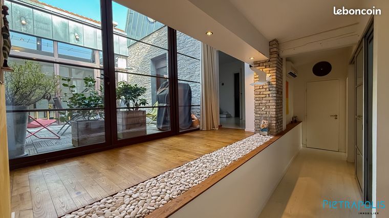 Maison 7 pièces 295 m² — 11