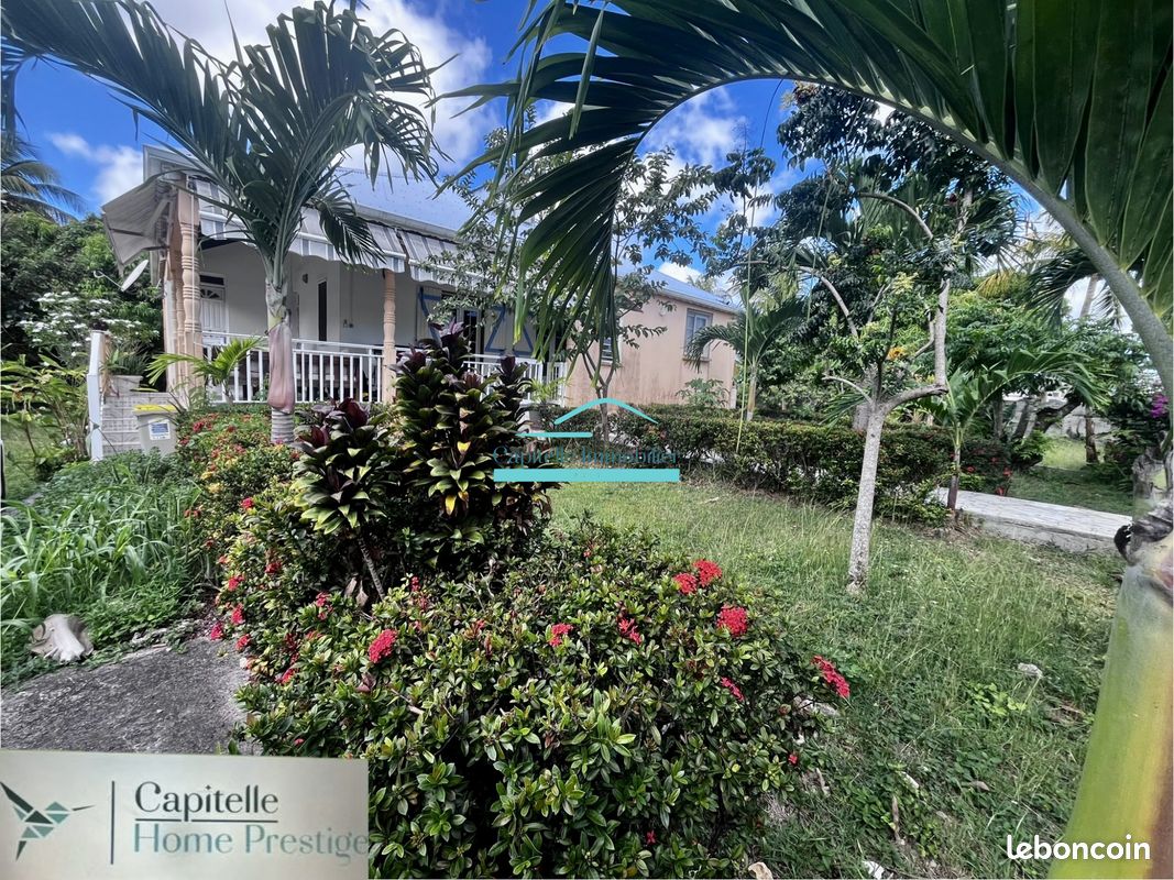 Maison 6 pièces 214 m² · à Anse-Bertrand · 214 m² · 410 000 €