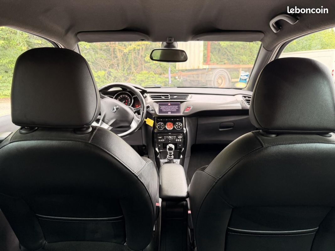 DS DS3 1.6 e-HDi FAP- GARANTIE 2 ans - 110 BERLINE Sport Chic PHASE 1 (image 15)