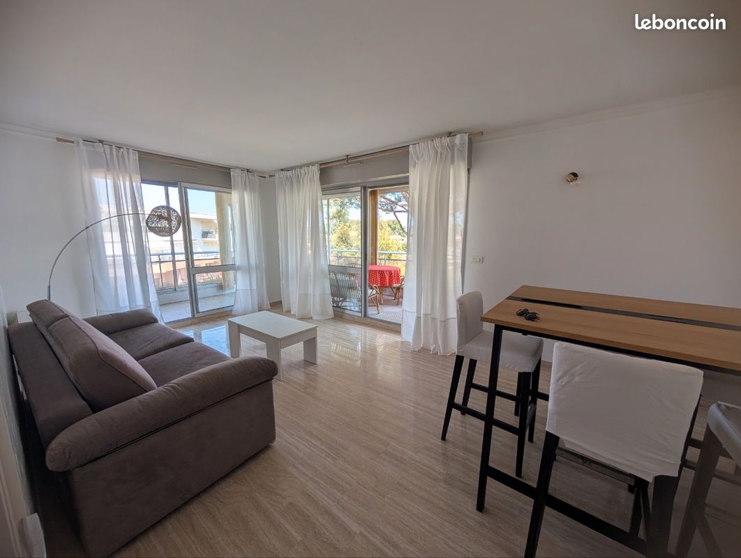 Appartement 2 pièces 80 m² · à Mandelieu-la-Napoule · 80 m² · 1 200 €