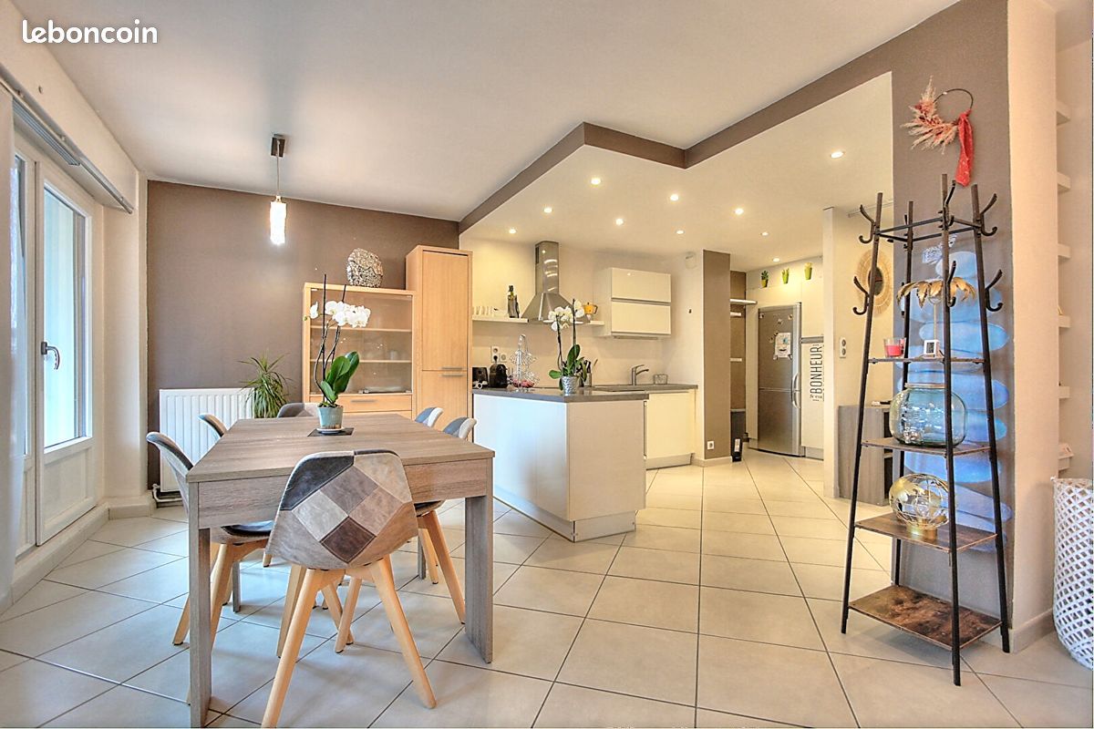 Appartement 3 pièces 75 m² · à Barberaz · 75 m² · 1 090 €