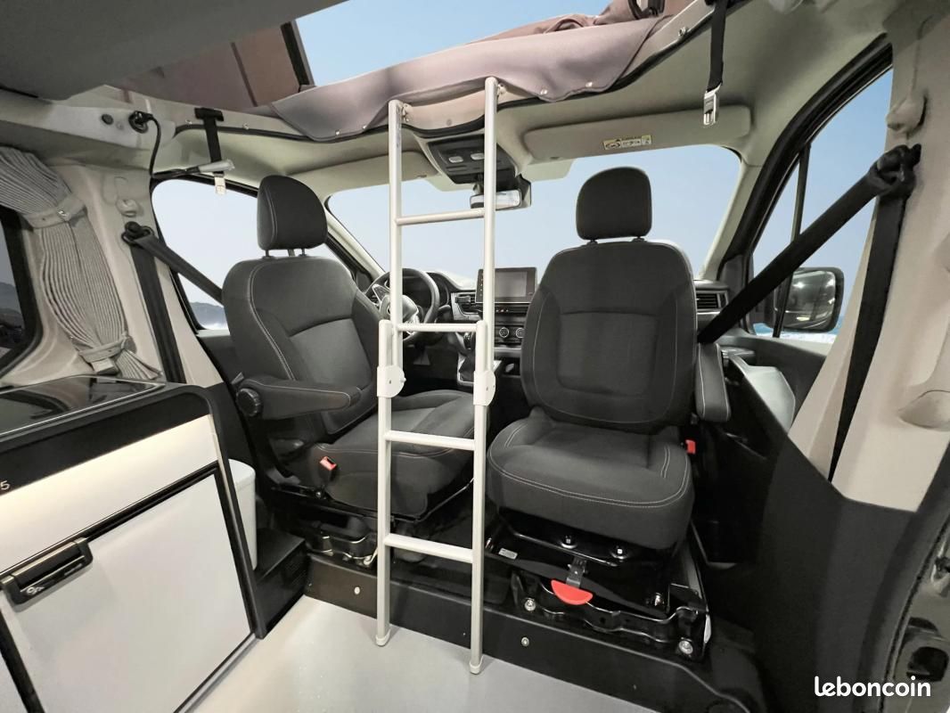 Renault Trafic FLEX 5 ANTILOPE VAN L1H1 CONFORT + BLUEDCI 150 AMENAGE PLACES 4 COUCHAGES (image 15)