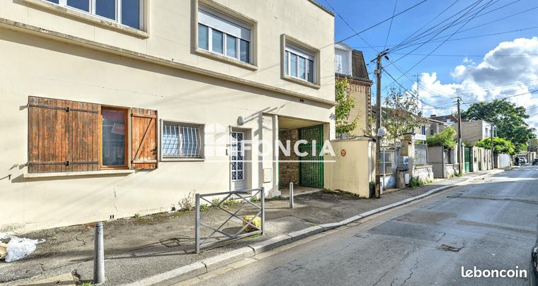 Immeuble 150 m² Les Mureaux
