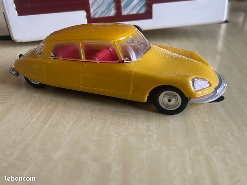 Miniature Minialuxe 1/43 Citroën DS 19 Ancienne - Jaune Et Rouge - Fabrication France