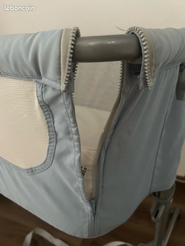 Berceau Cododo bleu avec les draps (image 3)
