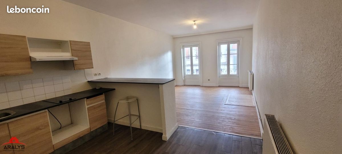 Appartement 2 pièces 48 m² · à Roanne · 48 m² · 445 €