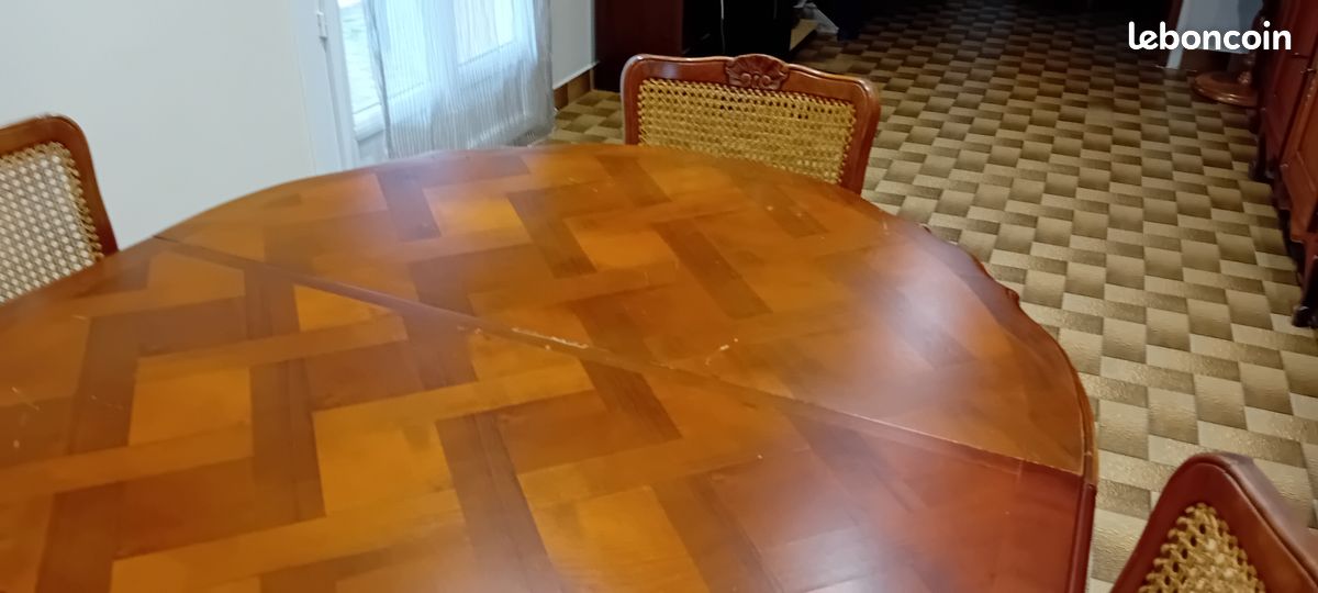 Table et chaises (image 2)
