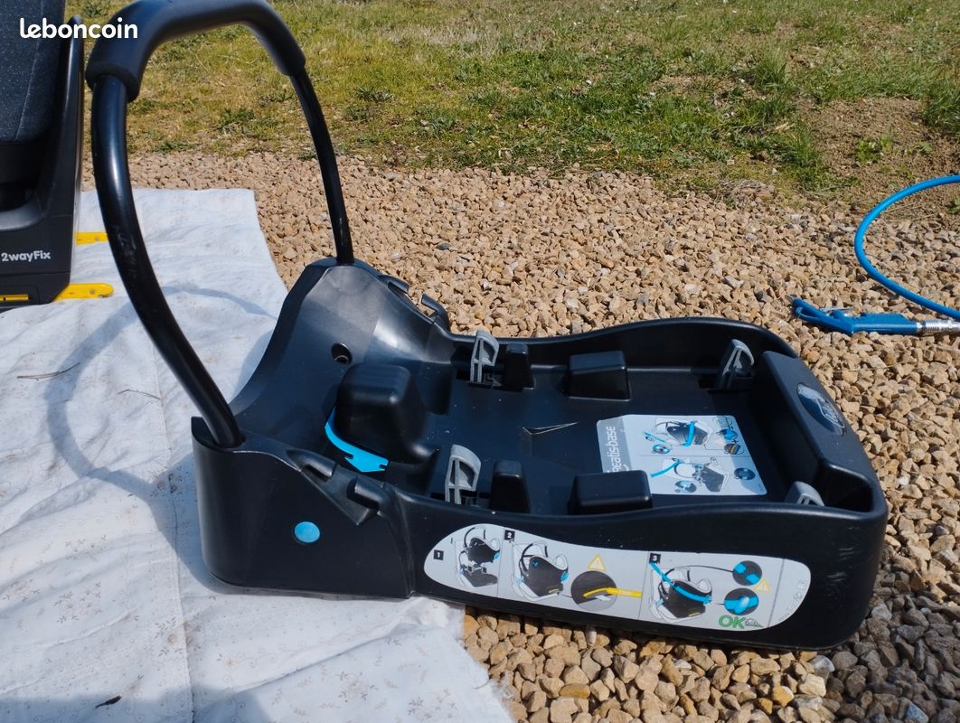 Sièges auto: Cosy bébé confort+ base isofix (image 3)