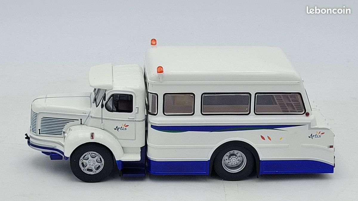 Camion Berliet TLR 10 Dépanneuse BUS N°75 1/43 IXO - Miniature Neuve Boîte D'origine